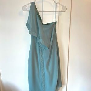 One shoulder dress
